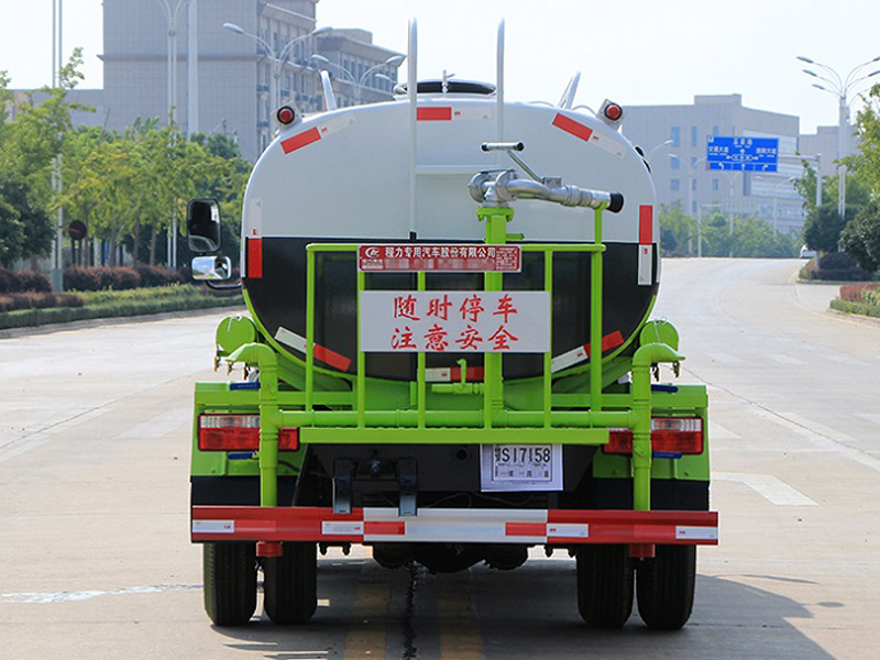 東風(fēng)多利卡5方灑水車